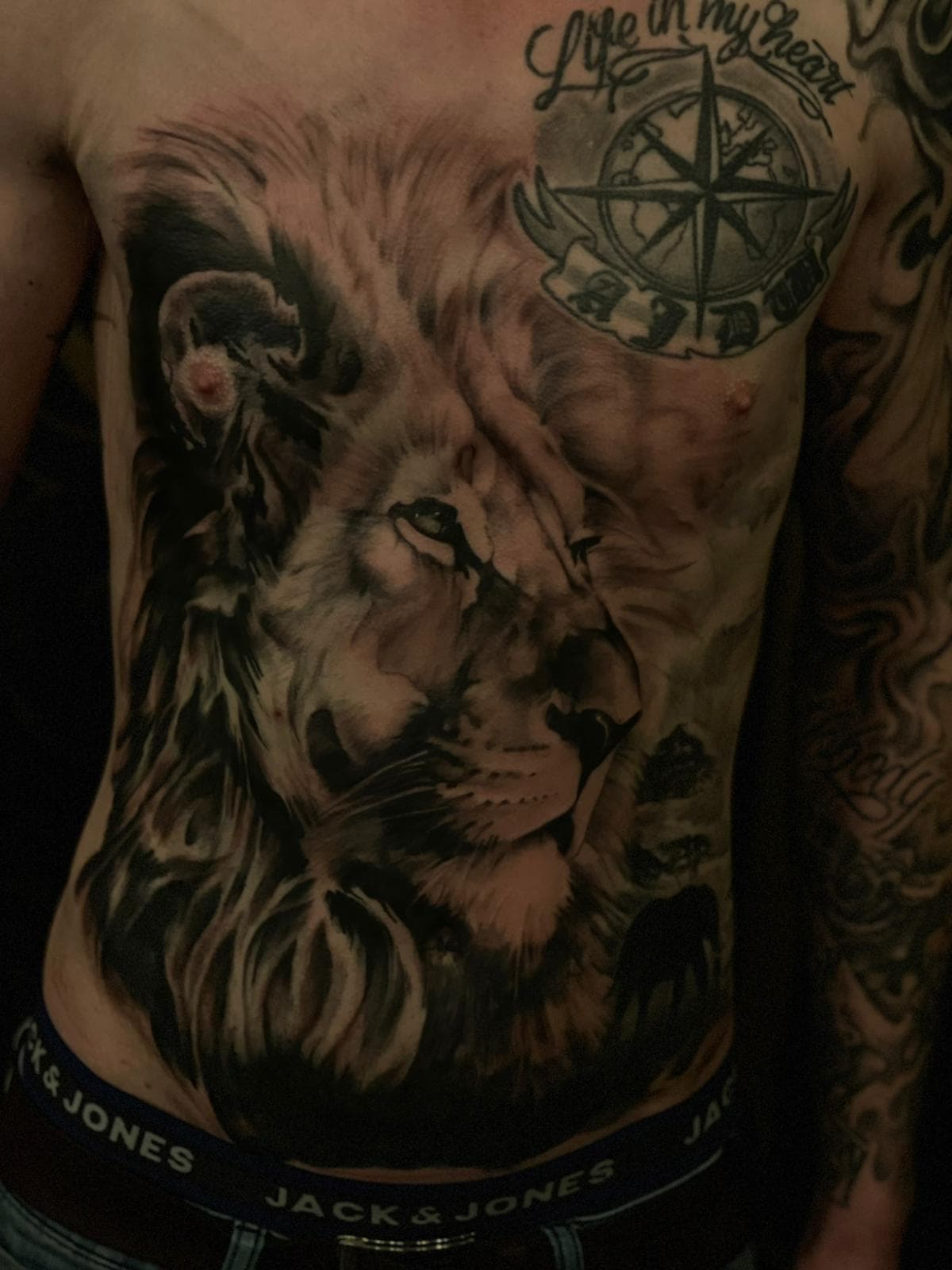 Cover-up leeuw tattoo